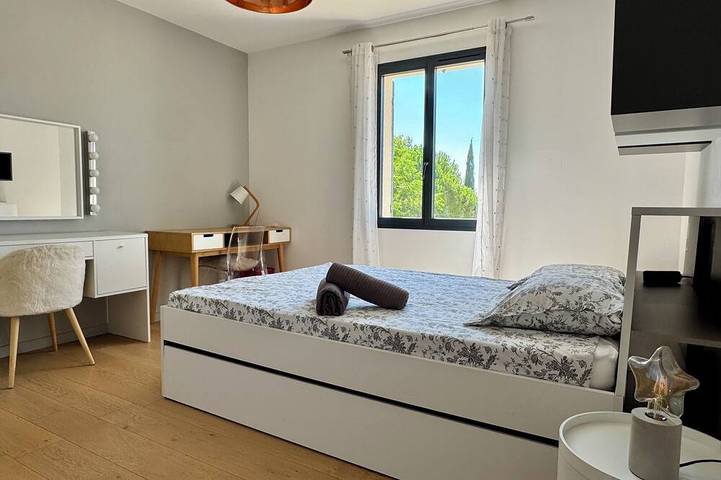 Location de vacances pour 10 personnes, avec jardin à Sainte-Cécile-les-Vignes - 3