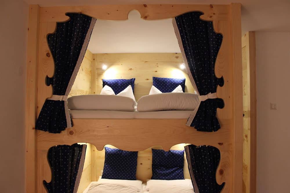 Ganze Wohnung, Wunderschönes Suite Plan Corones in Reischach - Südtirol -. Dolomite in Reischach Südtirol, Bruneck