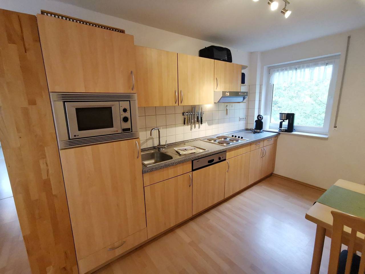 Ganze Wohnung, Helle Ferienwohnung im Obergeschoss mit Südbalkon! in Zingst, Fischland - Darß - Zingst