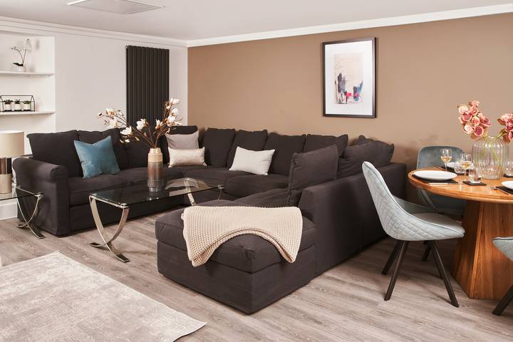 Gîte pour 4 personnes, avec balcon et jacuzzi à Torquay - 3