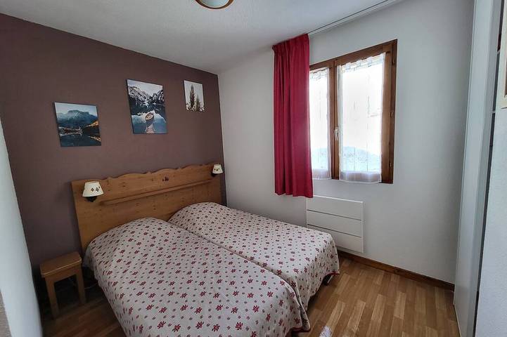 Gîte pour 8 personnes, avec Balcon et Piscine à Arvieux - 3