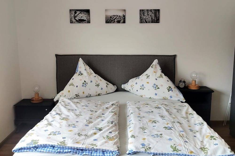 Ganze Wohnung, Ferienwohnung Alte Schule Ruhwarden - Appartement/Fewo, Dusche und Bad, Wc in Ruhwarden, Butjadingen