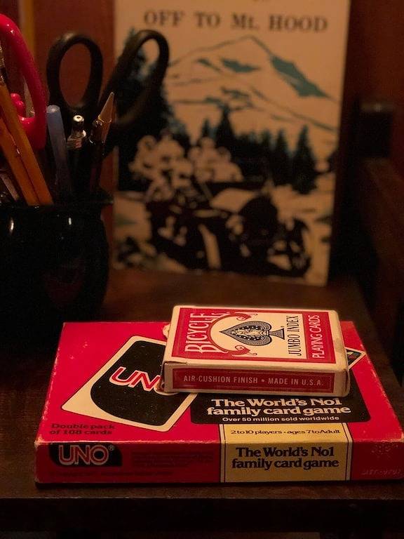 Authentic Vintage Cabin • Woodstove • Romantic Getaway for Two in Welches, Mount Hood