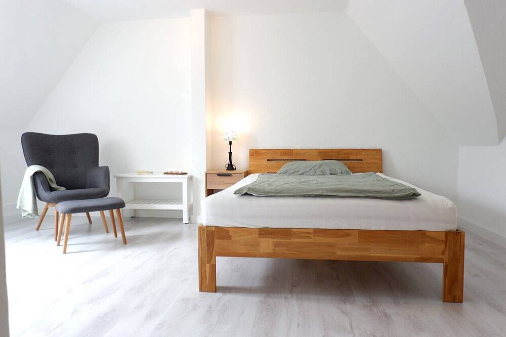 Ganze Wohnung, Großzügige & charmante Dachgeschosswohnung in Husby, Schleswig-Flensburg