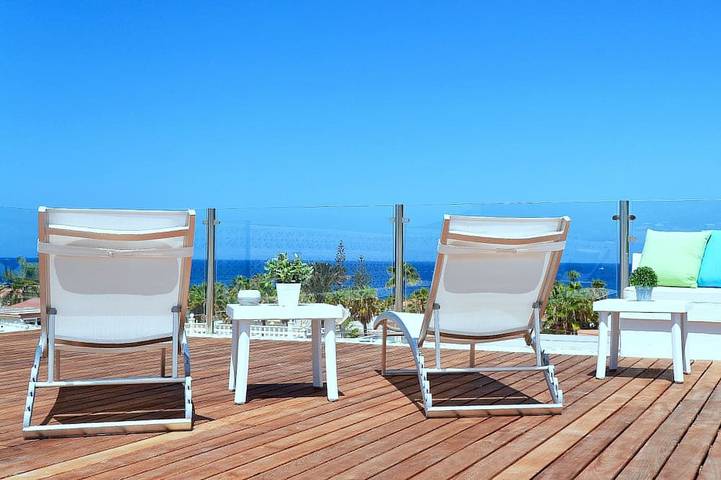 Villa pour 6 personnes, avec jacuzzi et jardin à Arona