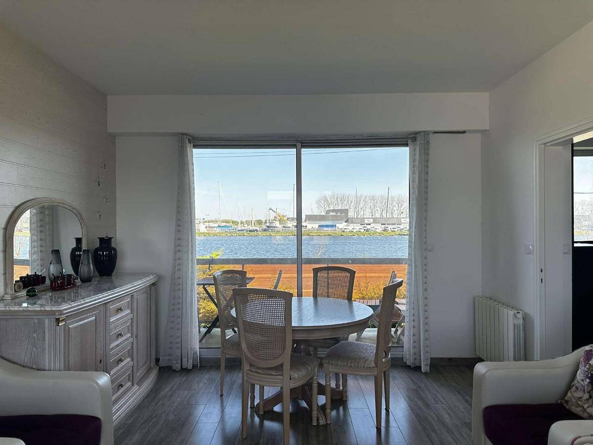 Appartement entier, Le phare du canal, jardin privé in Ouistreham, Région de Caen