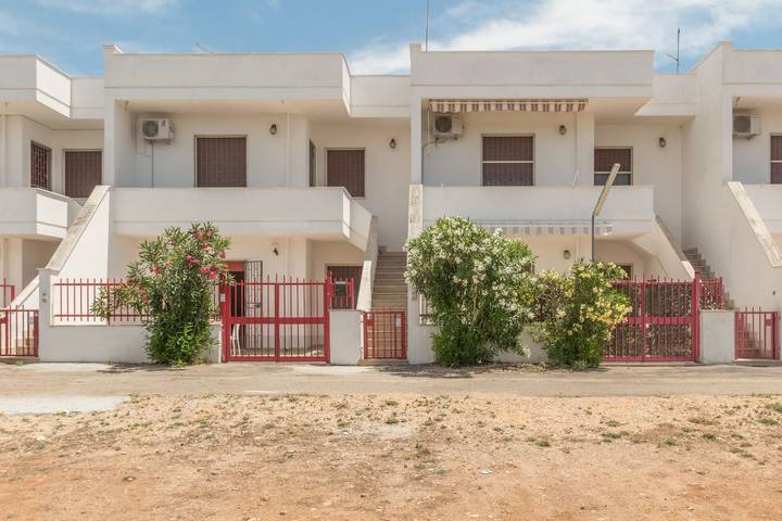 Location de vacances pour 6 personnes, avec balcon, animaux acceptés à Torre Lapillo - 2