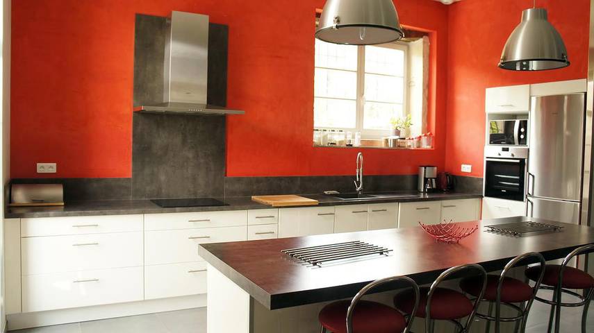 Gîte pour 10 personnes, avec piscine ainsi que jardin et terrasse dans Rhône - 4