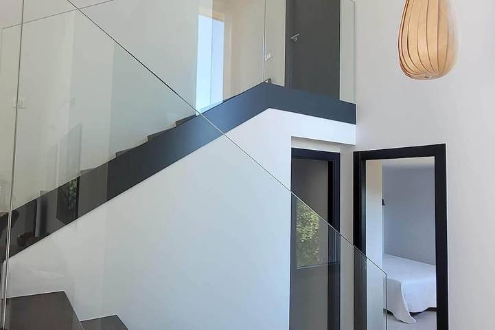 Architect-designed villa in a natural setting just 20 minutes from the beach in Montesquieu-des-Albères, Mittelmeerküste (Frankreich)