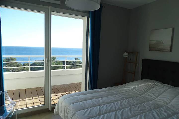 Gîte pour 6 personnes, avec piscine et terrasse dans Plage de la Baumette - 3