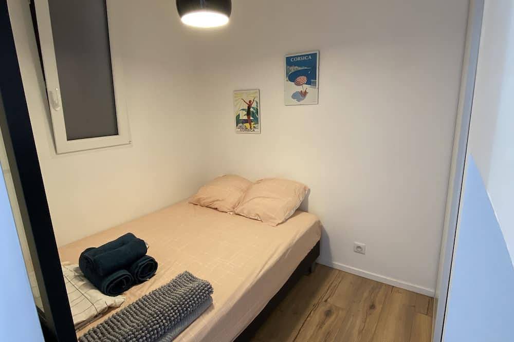 Appartement entier, Appartement les Marines, accès plage à pied. Vue mer. Grande terrasse. in Tiuccia, Casaglione