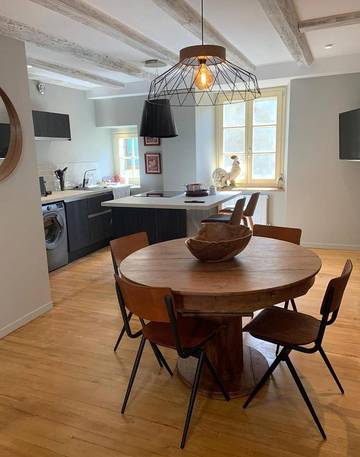 Gîte pour 3 personnes, avec jacuzzi à Chaudes-Aigues