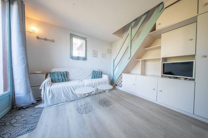 Location de vacances pour 4 personnes, avec terrasse ainsi que jardin et piscine, adapté aux familles dans Kerhillio - 2
