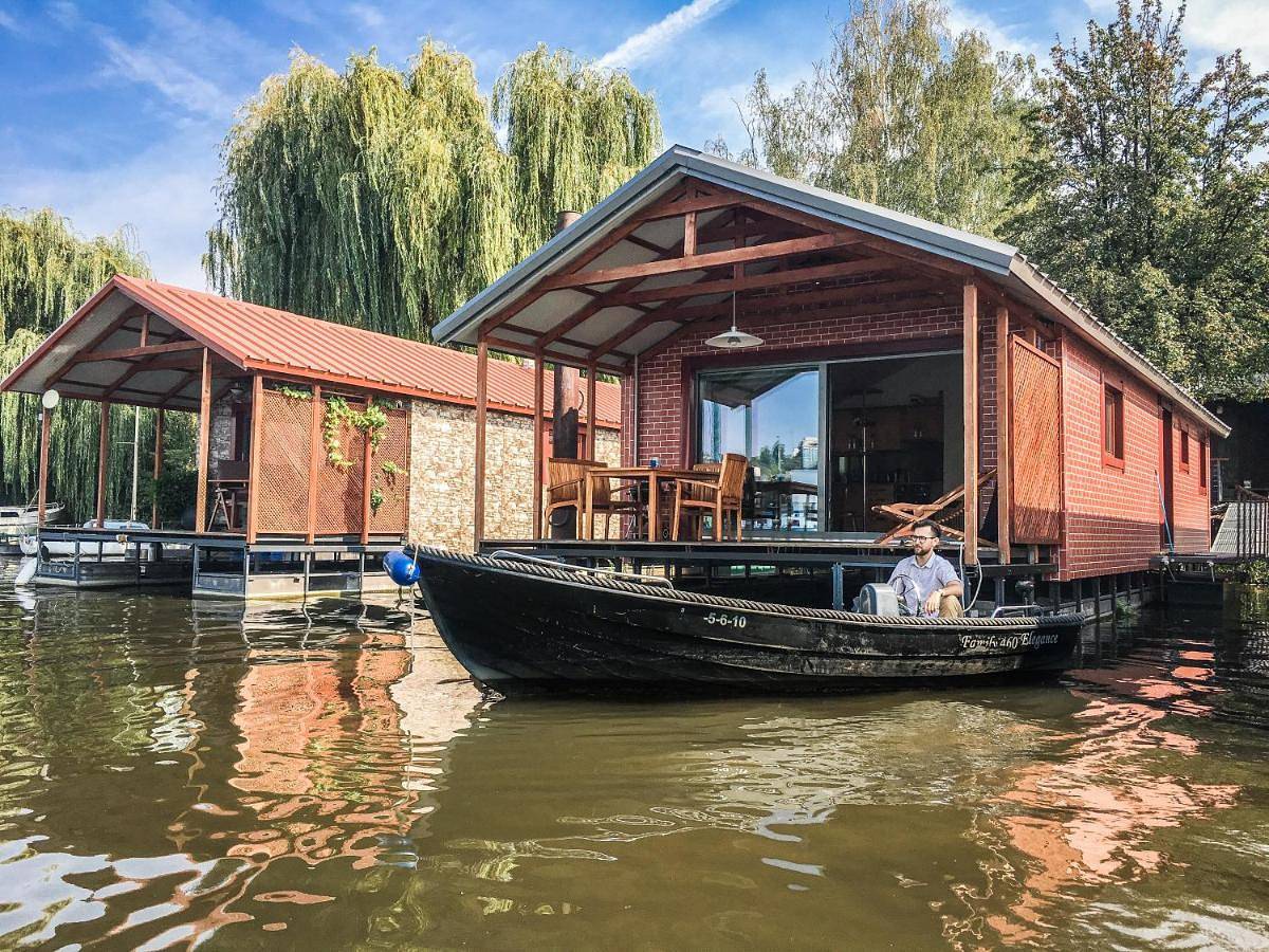 Houseboat Benjamin - Houseboats Benjamin & Franklin in Smíchov, Prag