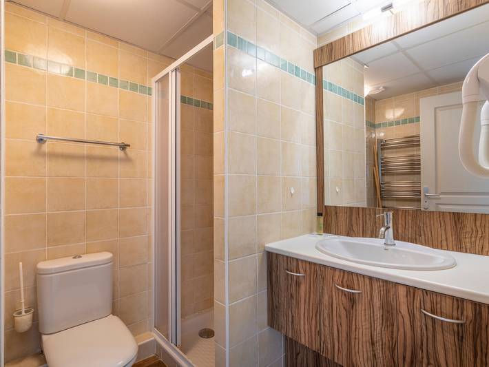 Gîte pour 2 personnes, avec piscine à Callian - 4