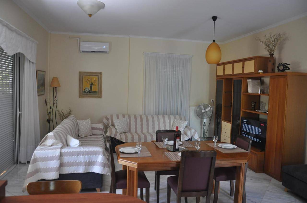 Ganze Wohnung, Two-Bedroom Apartment in Asini, Argolis