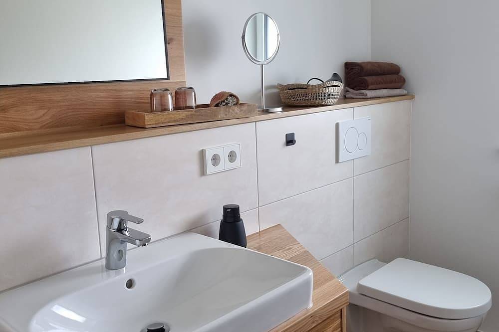 Ehemaliger Schweinestall, moderne Ferienwohnung in Alleinlage, Sauna und Hot Tub in Rot am See, Hohenlohe