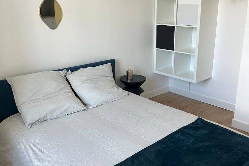 Entire apartment, Joli Appartement T2, Plein Centre Ville D'hennebont , Parking Gratuit in Hennebont, Côte des Mégalithes