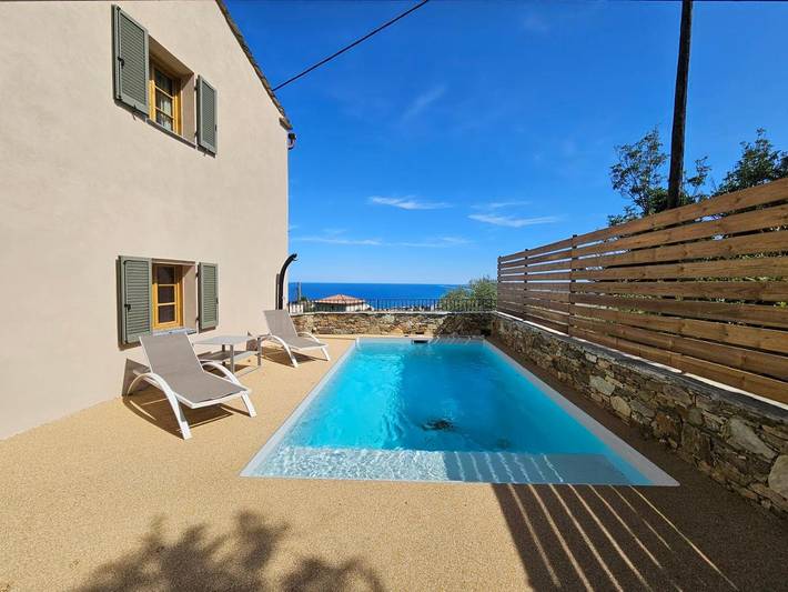 Villa pour 8 personnes, avec piscine et jardin ainsi que vue sur le lac et vue à Bastia - 3