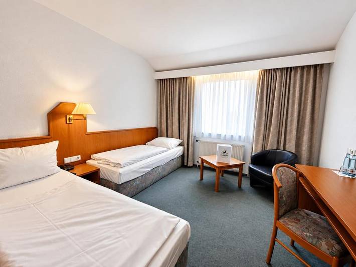 Hotel für 2 Personen, mit Terrasse und Pool sowie Sauna in Braunschweig - 3