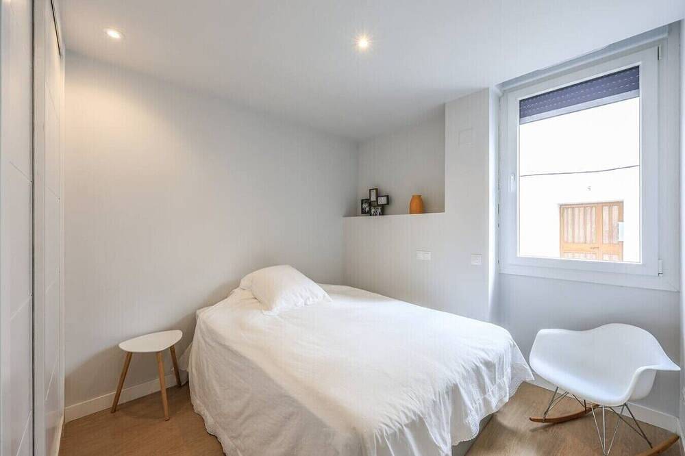 Spacious Home with Private Garden and Parking in Moncloa-Aravaca, Madrid