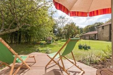 Log Cabin for 2 People in Saint-Père-en-Retz, Saint-Nazaire region, Photo 4
