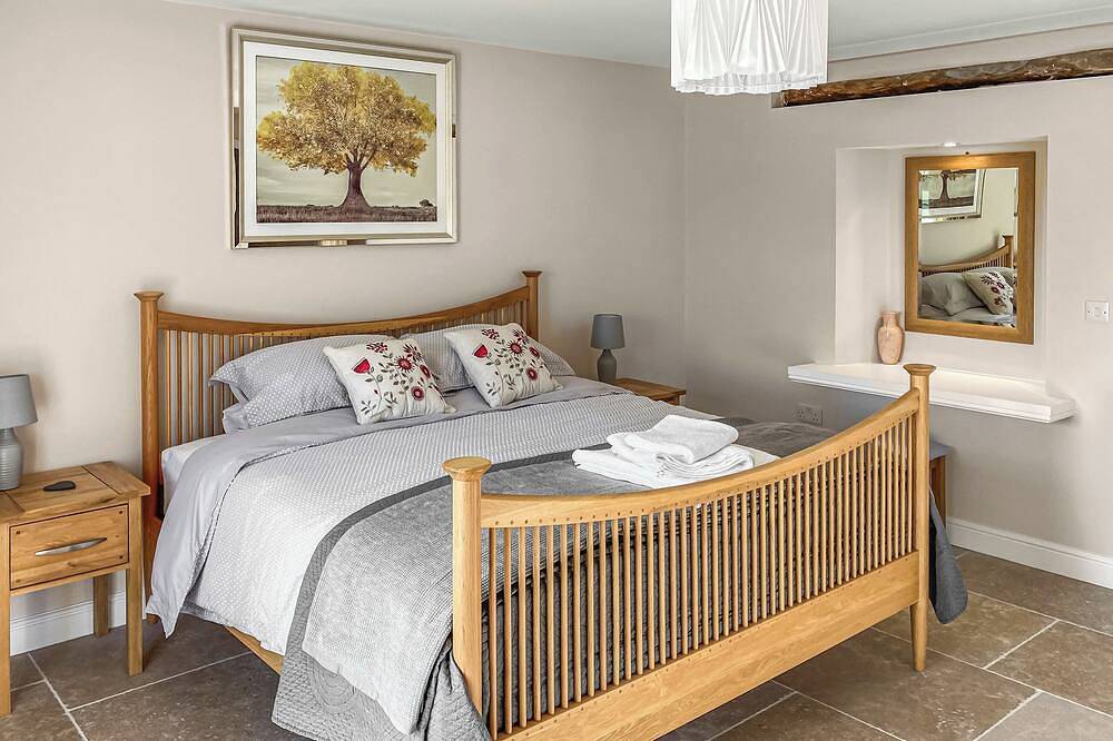 3 bedroom accommodation in Chetnole, near Sherborne in Dorset