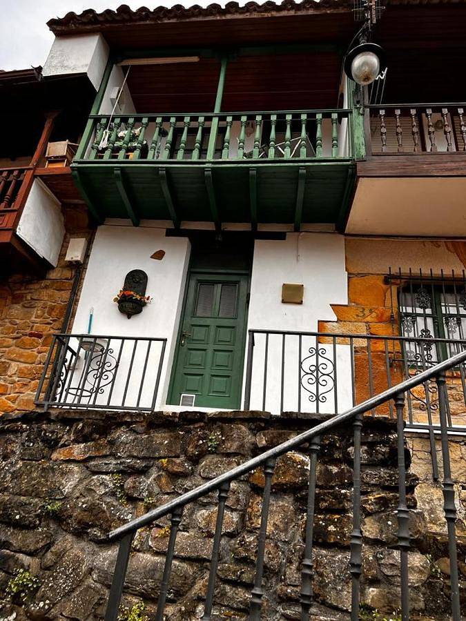 Location de vacances pour 5 personnes, avec Balcon ainsi que Terrasse et Vue dans Tazones