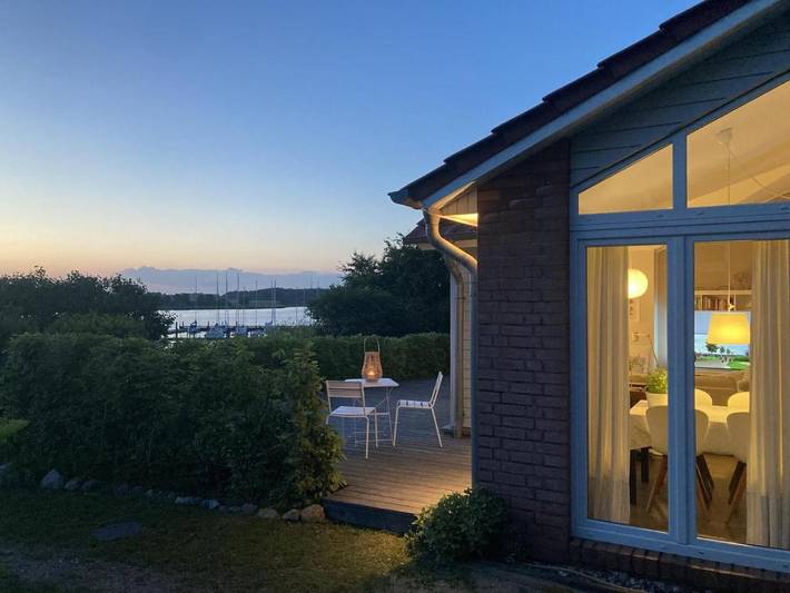Ferienhaus für 4 Personen, mit Whirlpool und Terrasse sowie Sauna in Kosel