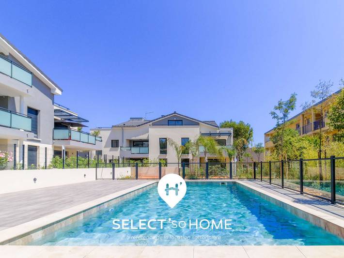 Location de vacances pour 2 personnes, avec piscine à Bormes-les-Mimosas