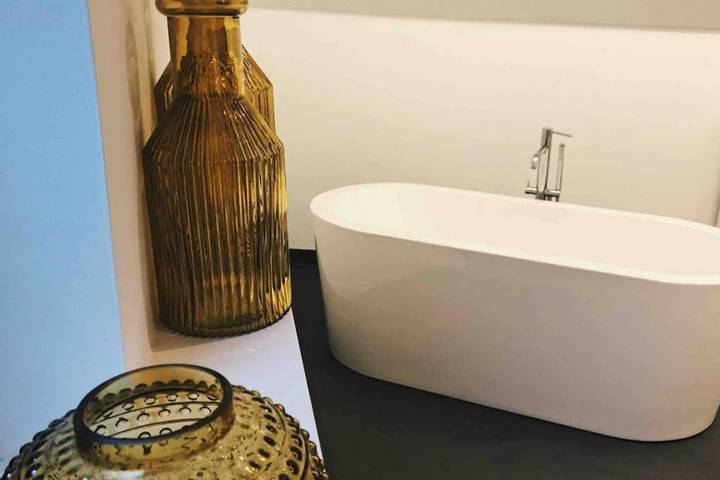 Location de vacances pour 8 personnes, avec vue et terrasse à Onhaye - 3