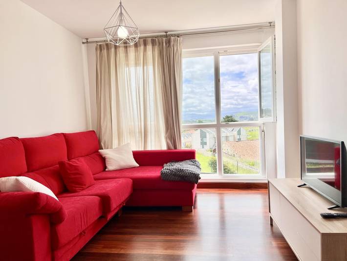 Entire holiday apartment, La Cala Cuchia in Cuchía, Miengo