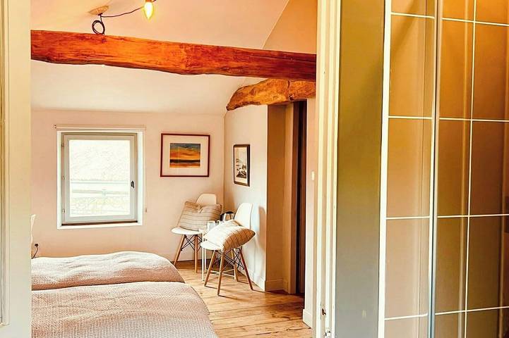 Location de vacances pour 8 personnes, avec jardin à Saint-Même-les-Carrières - 4