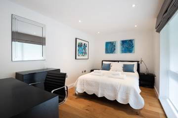 Holiday Home for 6 People in London, South East England, Photo 2