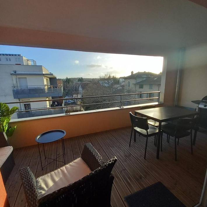 Gîte pour 6 personnes, avec terrasse et vue à Pierre-Bénite - 3
