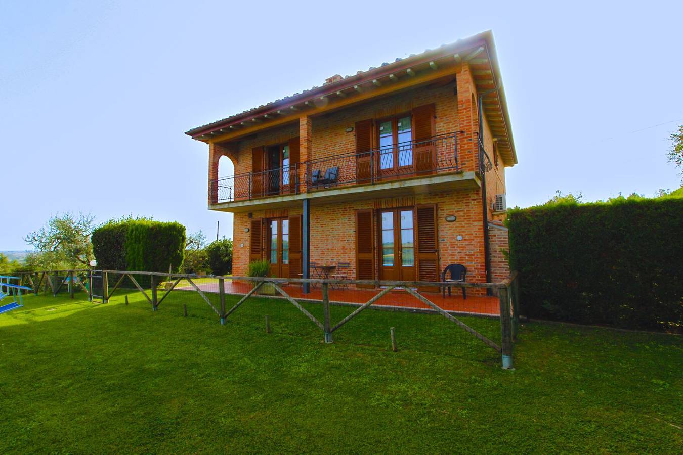 Villa pour 10 personnes avec piscine in Valiano, Province de Sienne