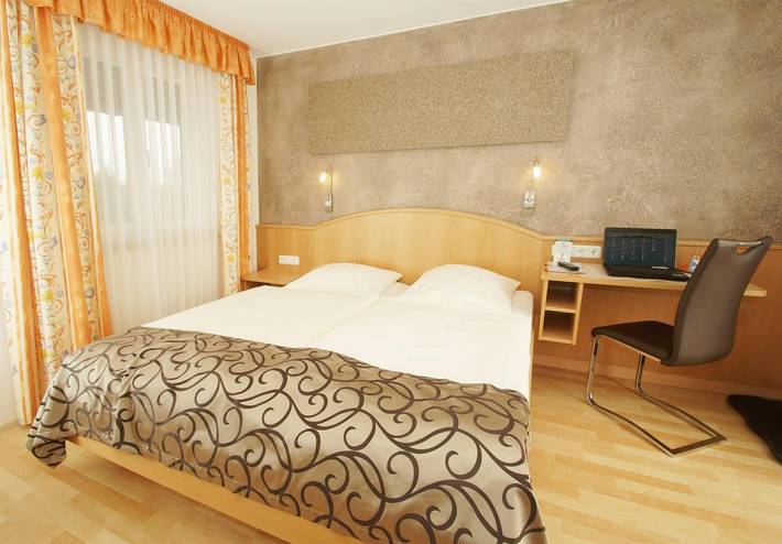 Doppelzimmer als Einzelzimmer - Berg-Café in Kempten, Bayerisch Schwaben