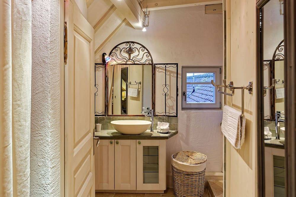 Ganze Wohnung, Der Weißstorch ***** - Ausgefallene Loft-Apartment mit spektakulärer Aussicht. in Riquewihr, Regionaler Naturpark Belchen der Vogesen