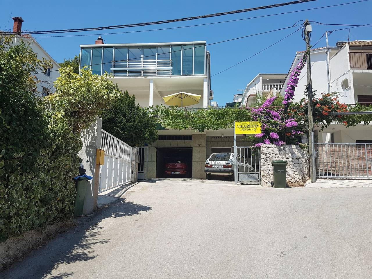 Ganze Wohnung, 2-Zimmer-Ferienwohnung mit Terrasse und Meerblick Marina, Trogir A-14191-a in Marina, Split-Dalmatien