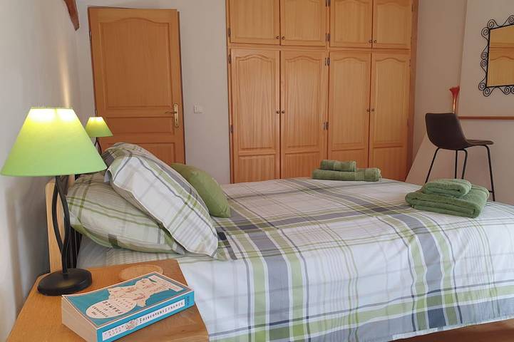 Location de vacances pour 6 personnes, avec jardin à Champniers-et-Reilhac - 3