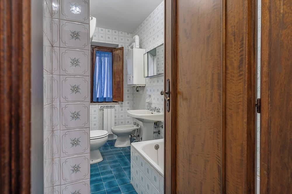 Entire apartment, Via Roma 44 - Yourplace Abruzzo in Roccaraso, Alto Sangro