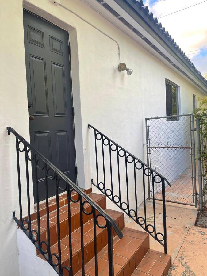 Maison d’hôte pour 2 personnes, avec jardin ainsi que terrasse et piscine à Miami - 4