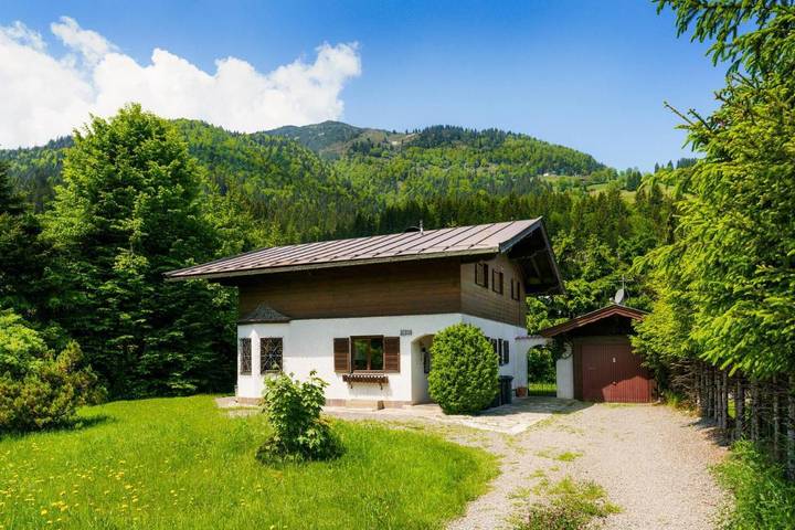 Chalet für 8 Personen, mit Balkon und Sauna sowie Garten, mit Haustier in Kirchberg in Tirol