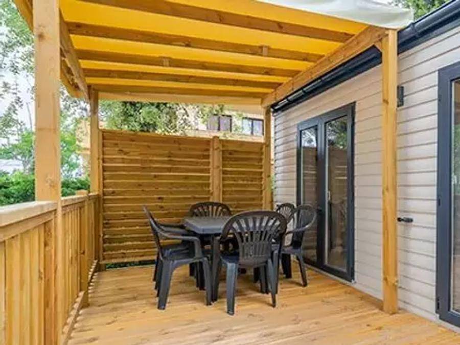 Camping Cambrils Caban - Casa mobile 6 persone - Comfort | 3 Camere da letto | 6 Persone | Terrazza rialzata | Aria condizionata in Vilafortuny, Cambrils