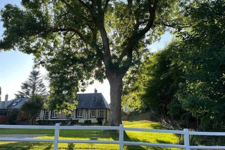 Location de vacances pour 4 personnes, avec terrasse et jardin à Sainte-Marie-au-Bosc