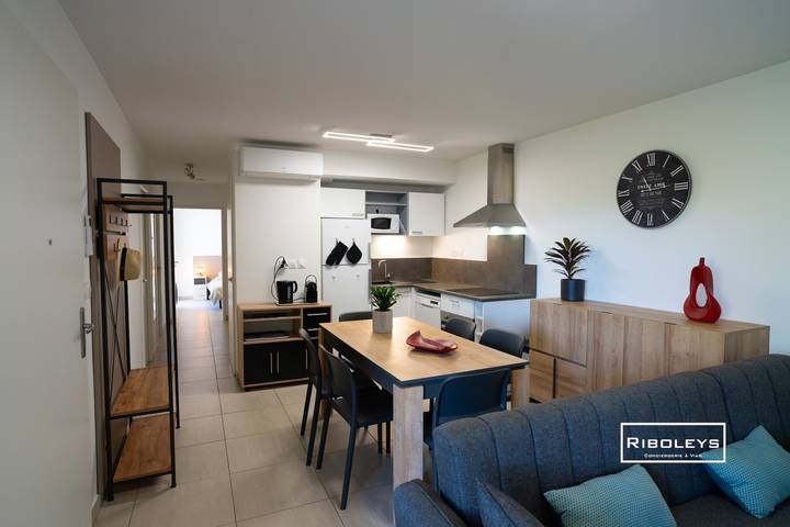 Gîte pour 6 personnes, avec balcon et piscine, adapté aux familles à Vias - 4