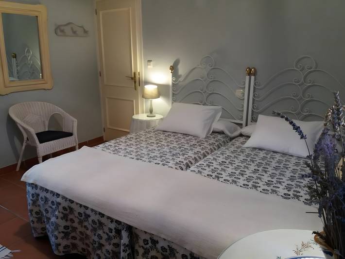 Casa rural para 5 personas, con jardín, Se admiten mascotas en Sierra de Gredos - 4