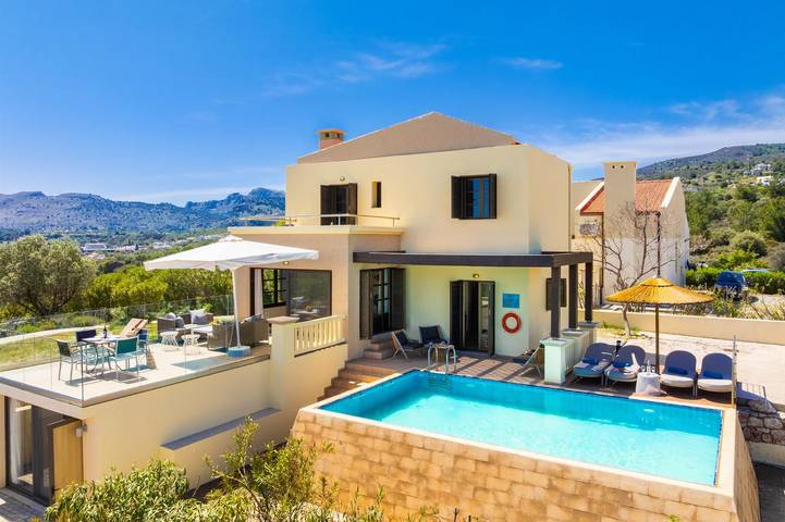 Ferienhaus für 8 Personen, mit Terrasse und Garten