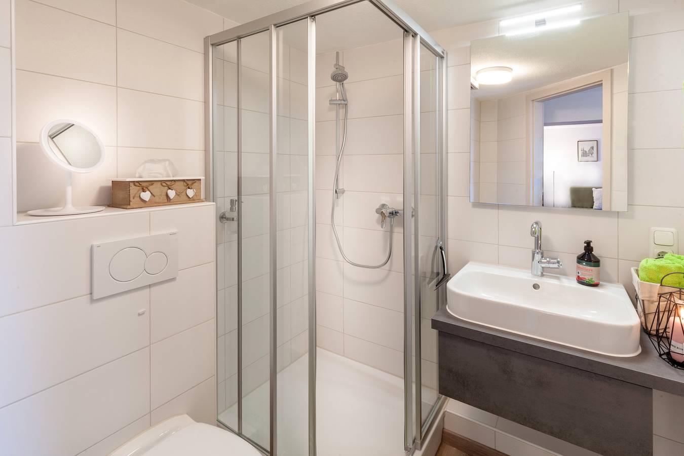 Ganze Wohnung, Ferienwohnung 'Rhön' mit Balkon, Gemeinschaftsgarten und Wi-Fi in Wächtersbach, Main-Kinzig-Kreis