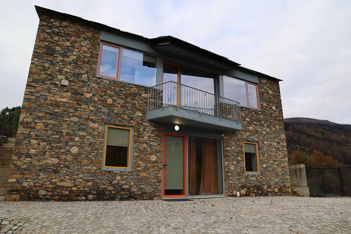 Apartamento de férias para 6 pessoas, com terraço em Seia